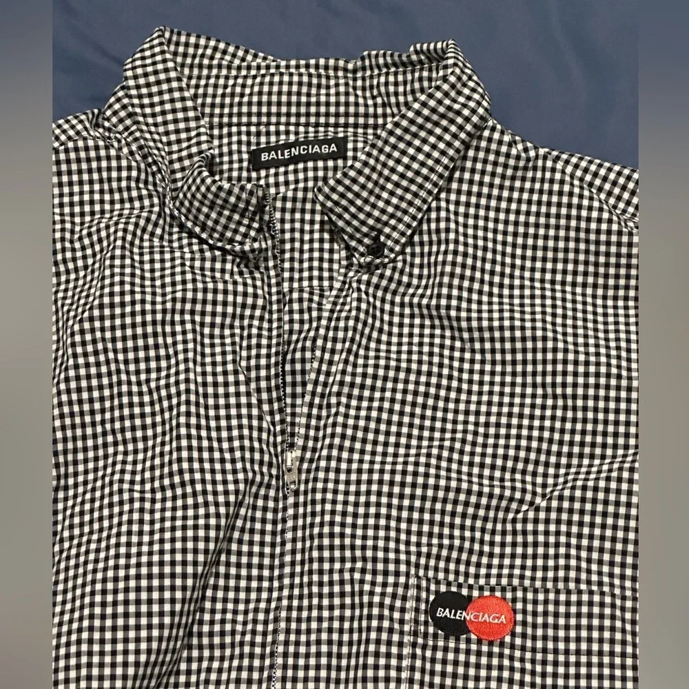 Balenciaga Black&White, Balenciaga men shirt size 41, pre-owned, gently used.